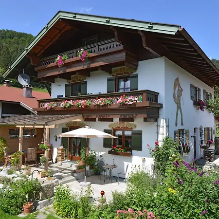 Апартаменты Gaestehaus Petersen Райт-им-Винкль